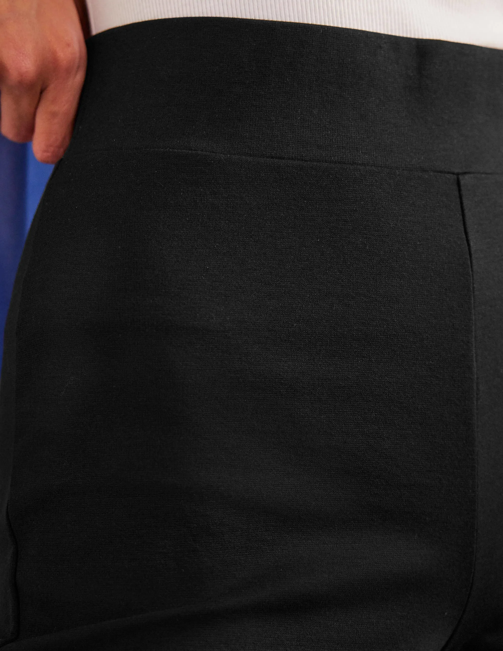 Cropped Jersey Trousers-Black
