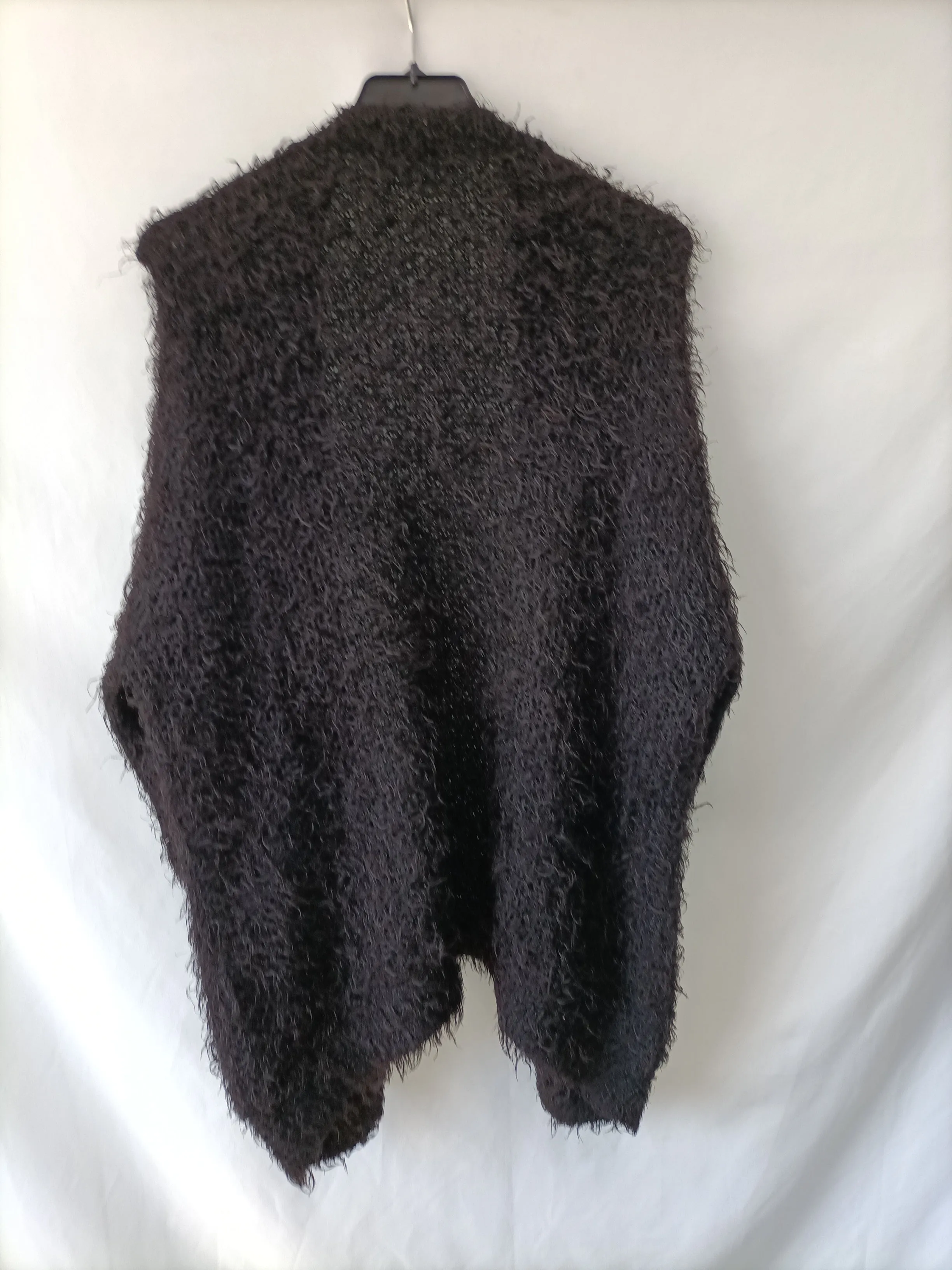 F&F. Crdigan pelito negro Tu(m)