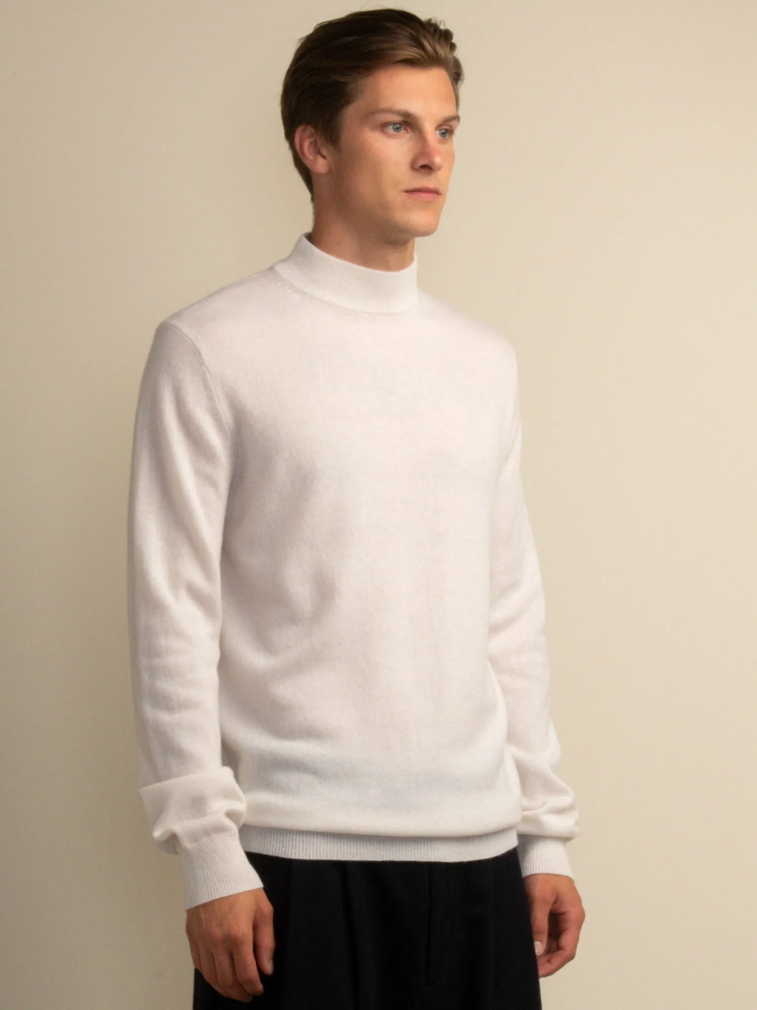 Men Mockneck Sweater_Vintage White