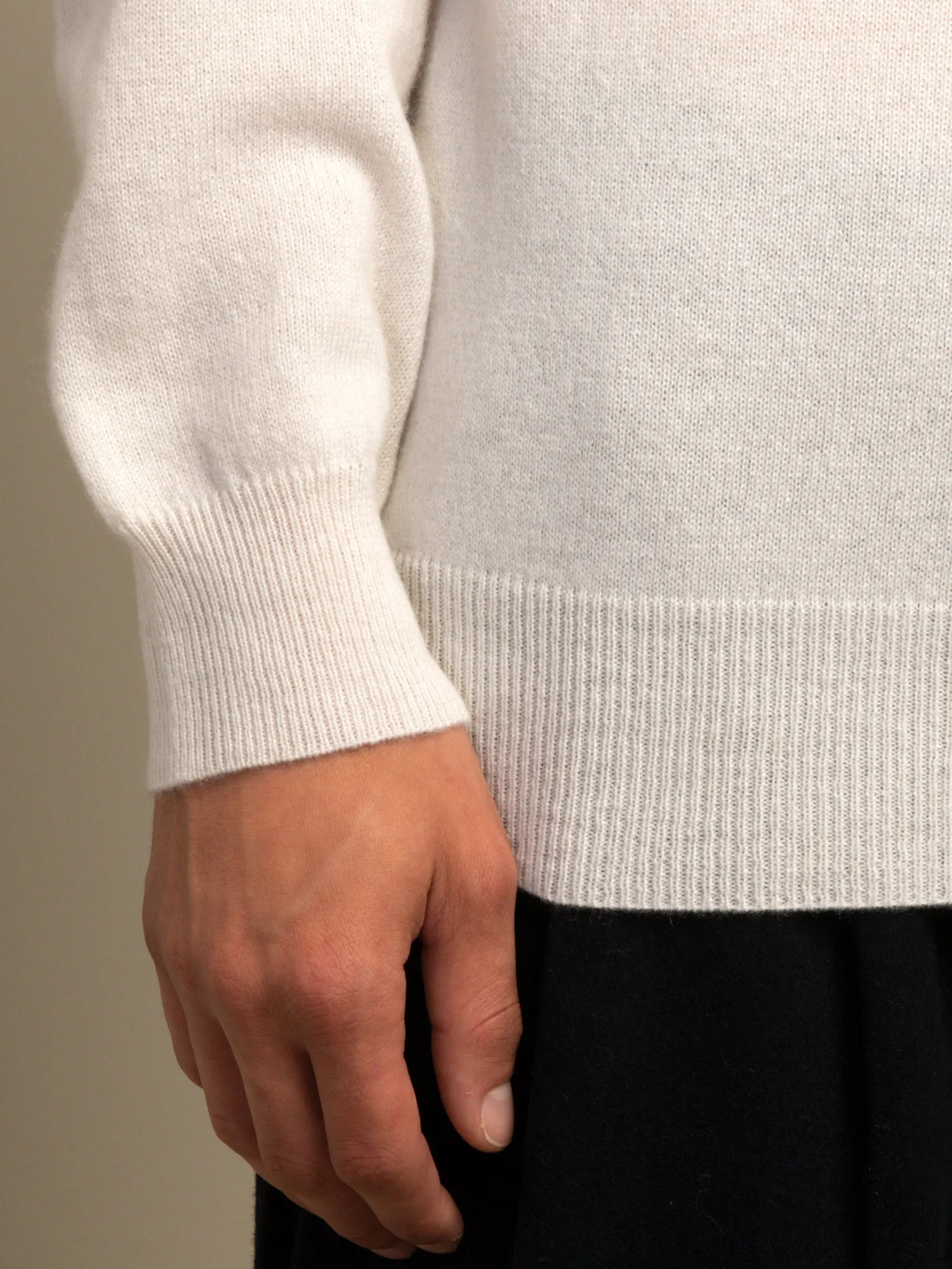 Men Mockneck Sweater_Vintage White