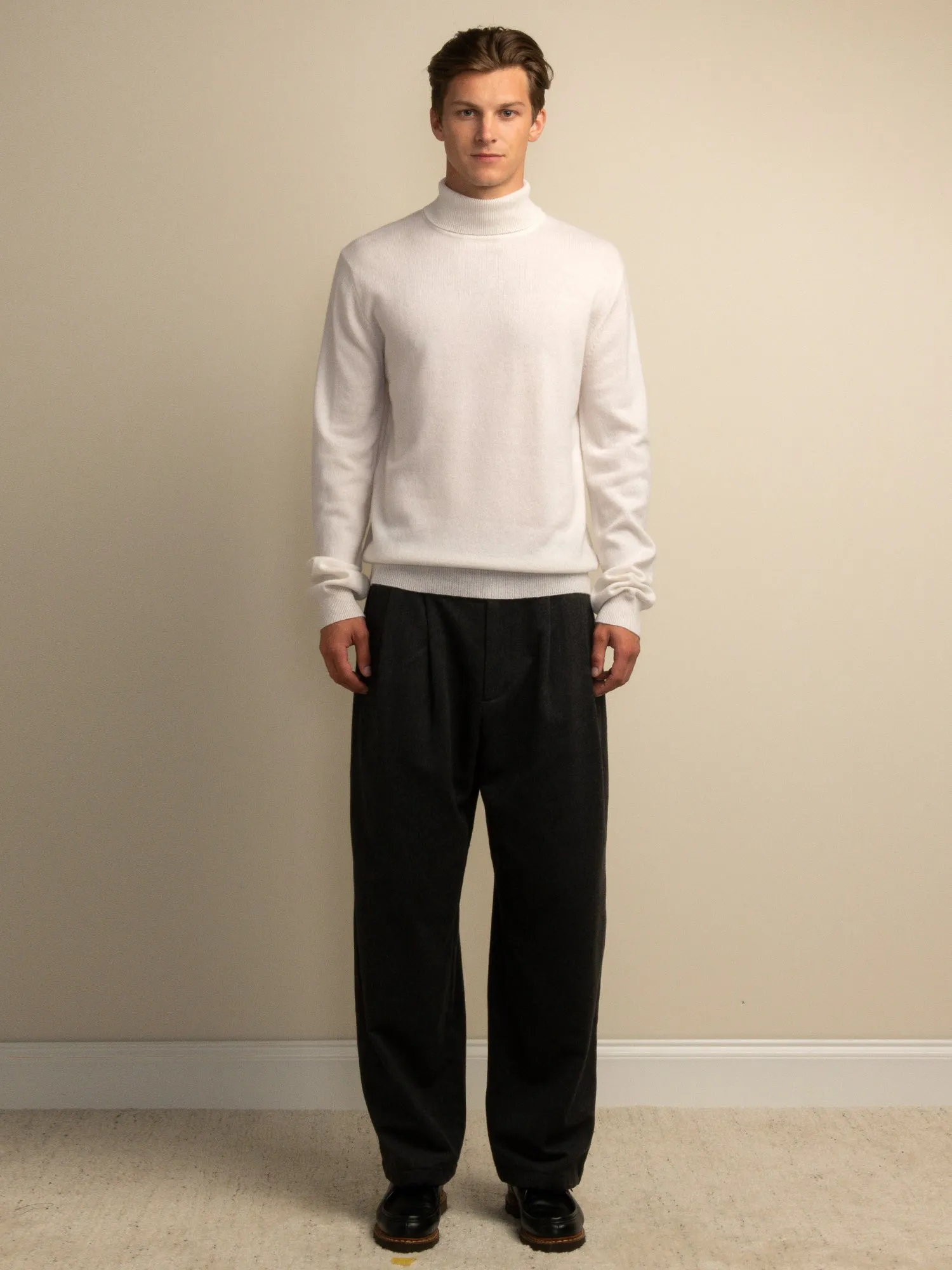 Men Turtleneck Sweater_Vintage White