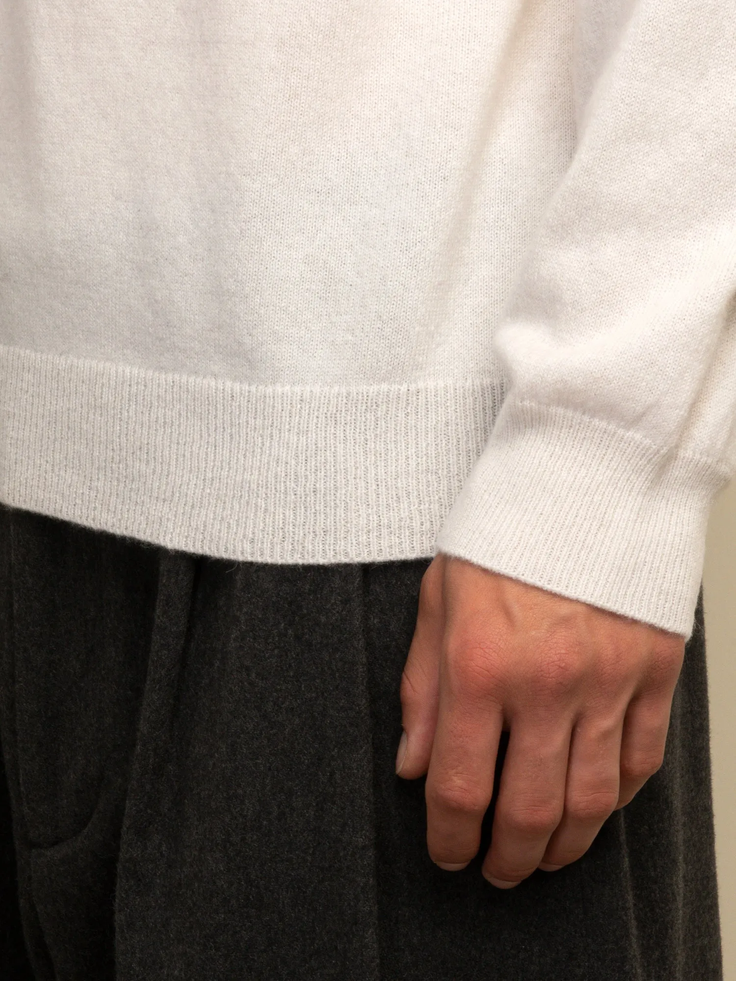 Men Turtleneck Sweater_Vintage White
