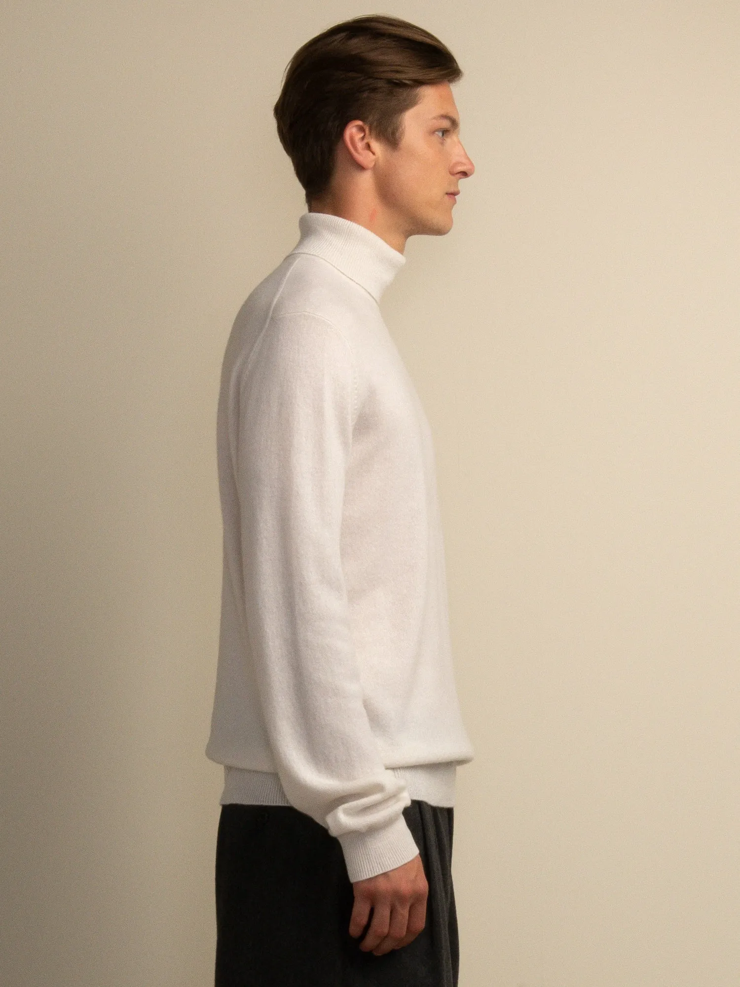Men Turtleneck Sweater_Vintage White