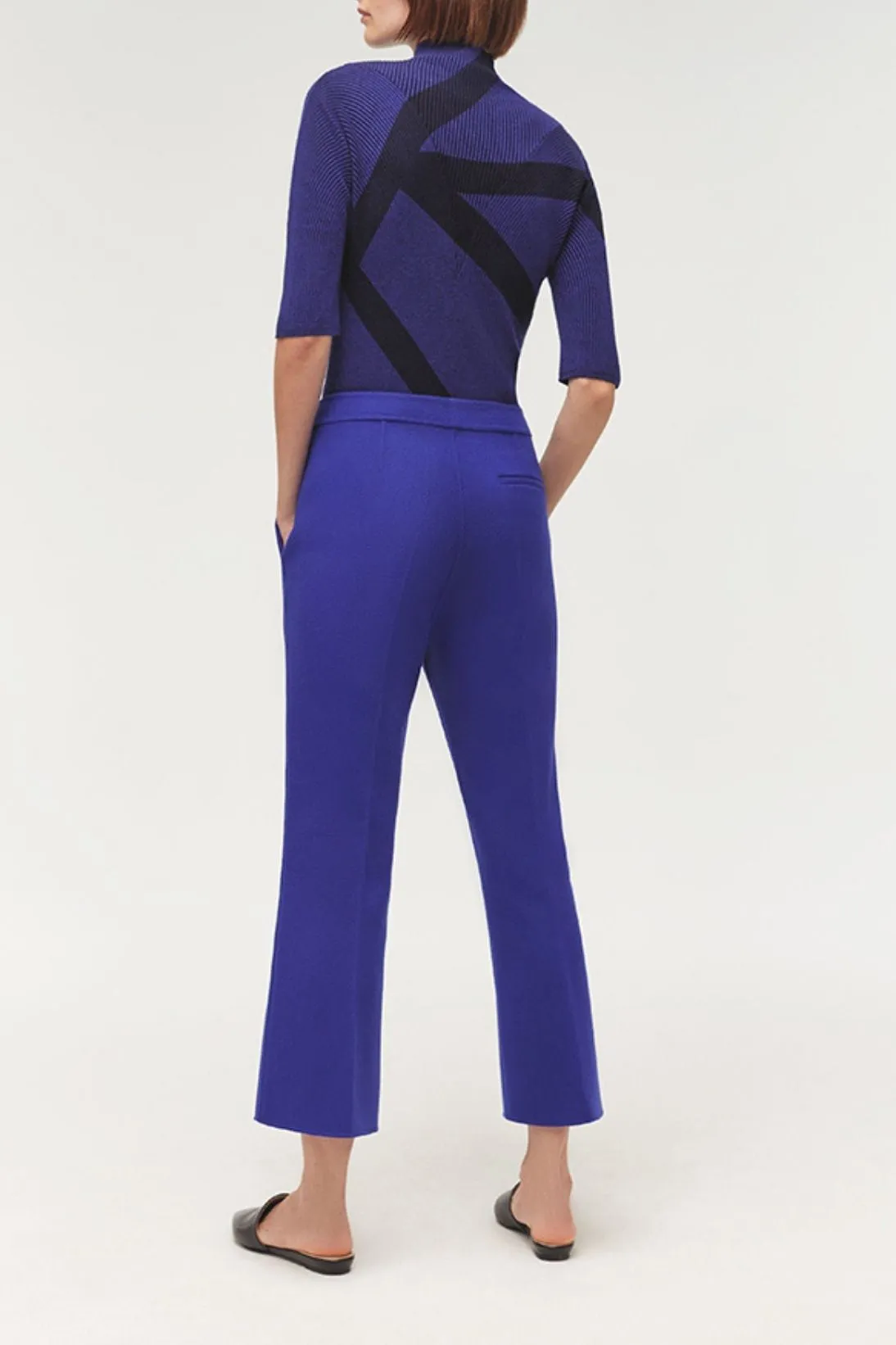 MOCKNECK W/ CIRCULAR KNIT SLEEVE